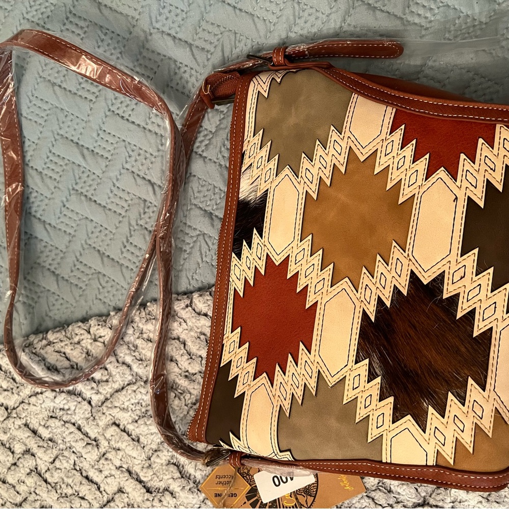 Geometric Patterned Leather Shoulder Bag NWT - image 2